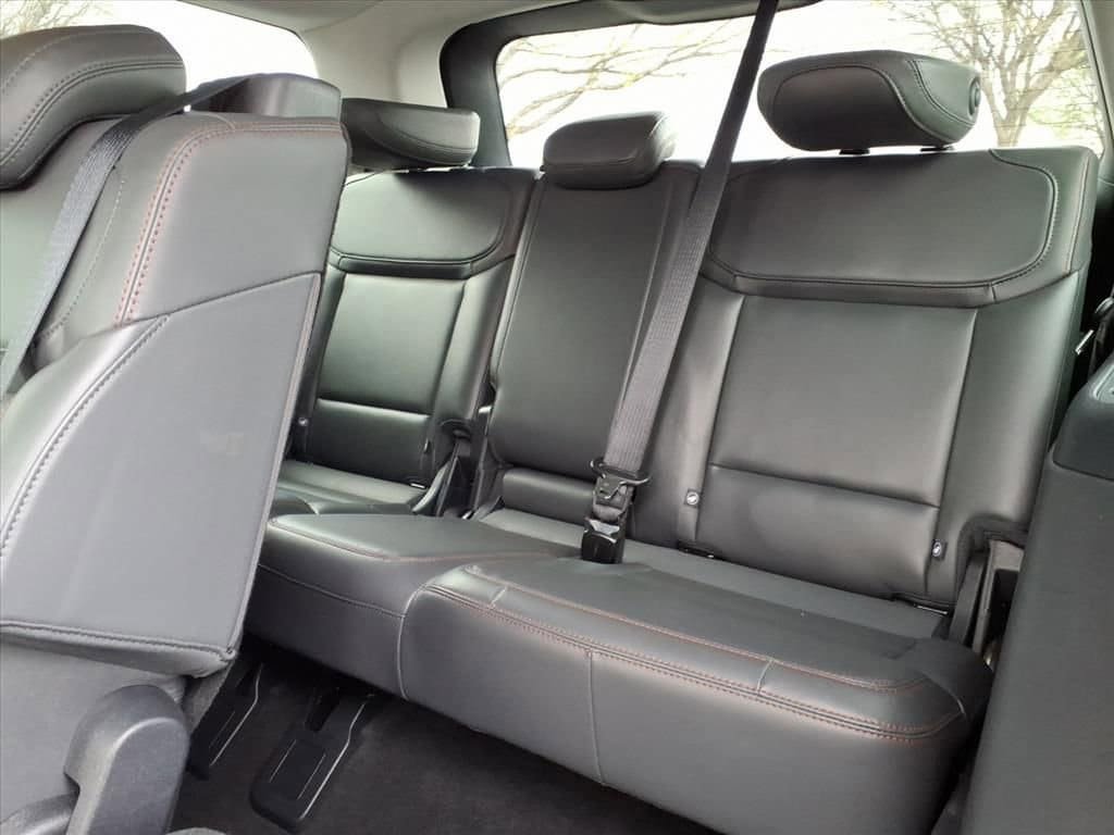 Used 2025 Ford Expedition Active AWD/4WD image 29