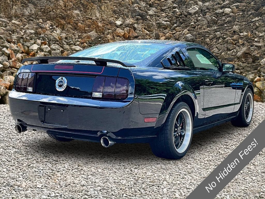 Used 2007 Ford Mustang GT Premium RWD image 2