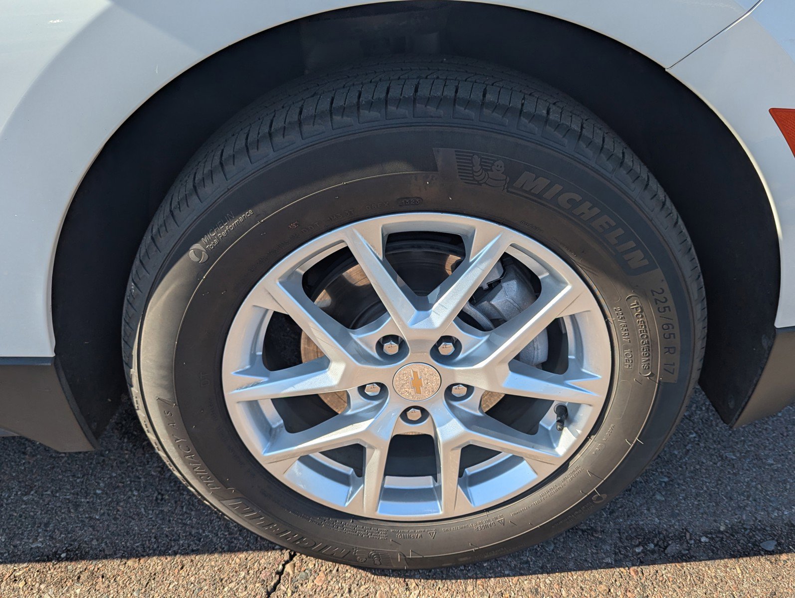 Used 2023 Chevrolet Equinox LT image 10