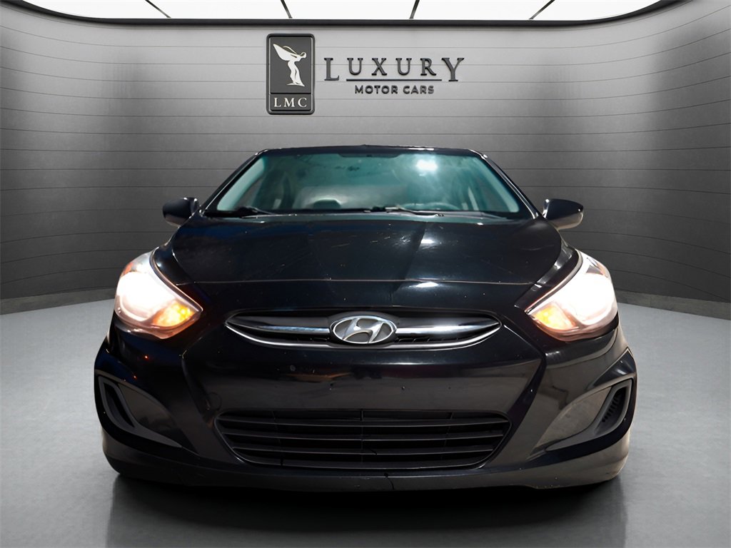 Used 2017 Hyundai Accent SE image 2