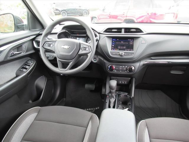Used 2023 Chevrolet TrailBlazer LT image 12