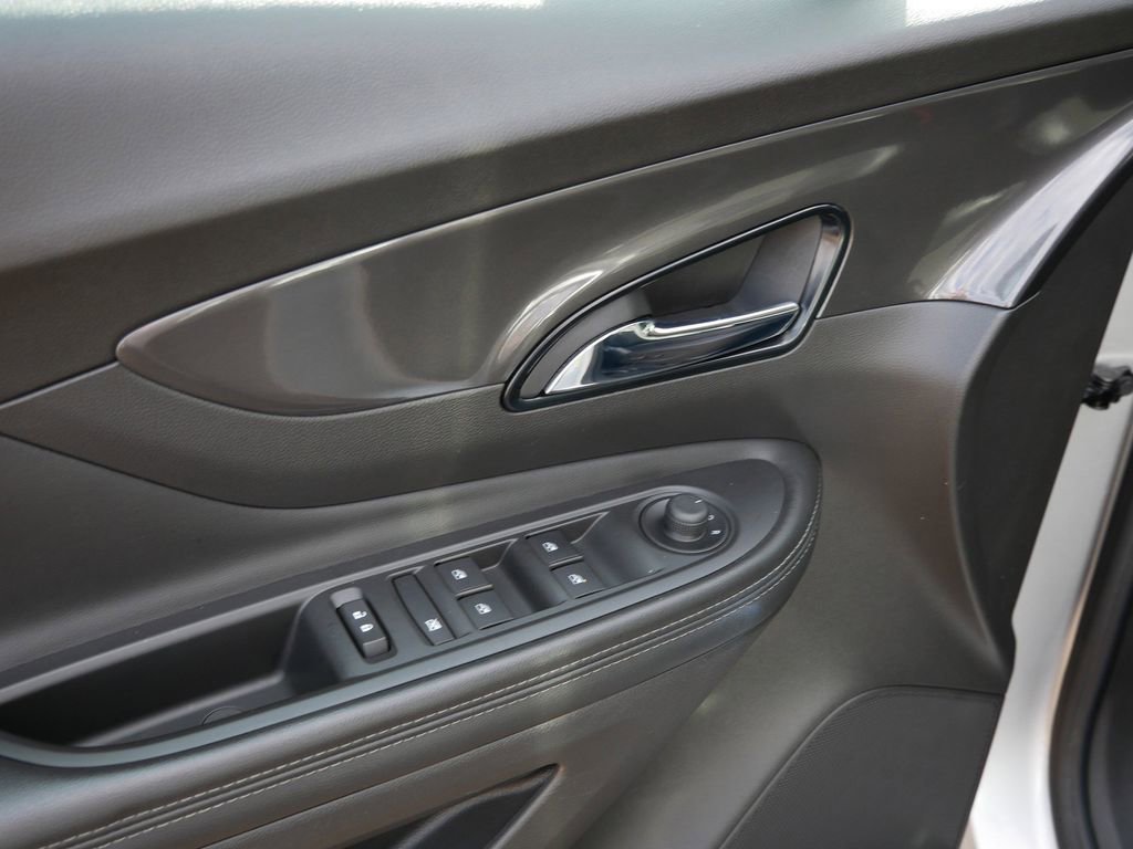 Used 2021 Buick Encore Preferred FWD image 15