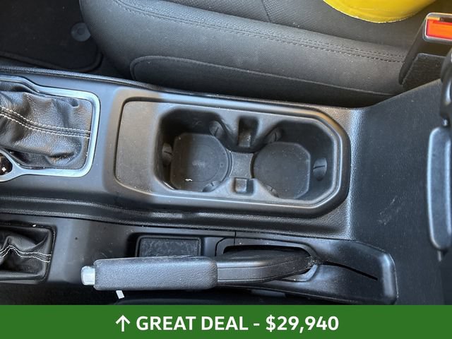 Used 2023 Jeep Wrangler Unlimited Sahara AWD/4WD image 40