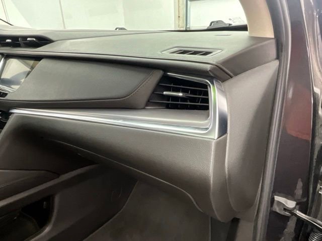 Used 2019 Cadillac XT5 Luxury image 12