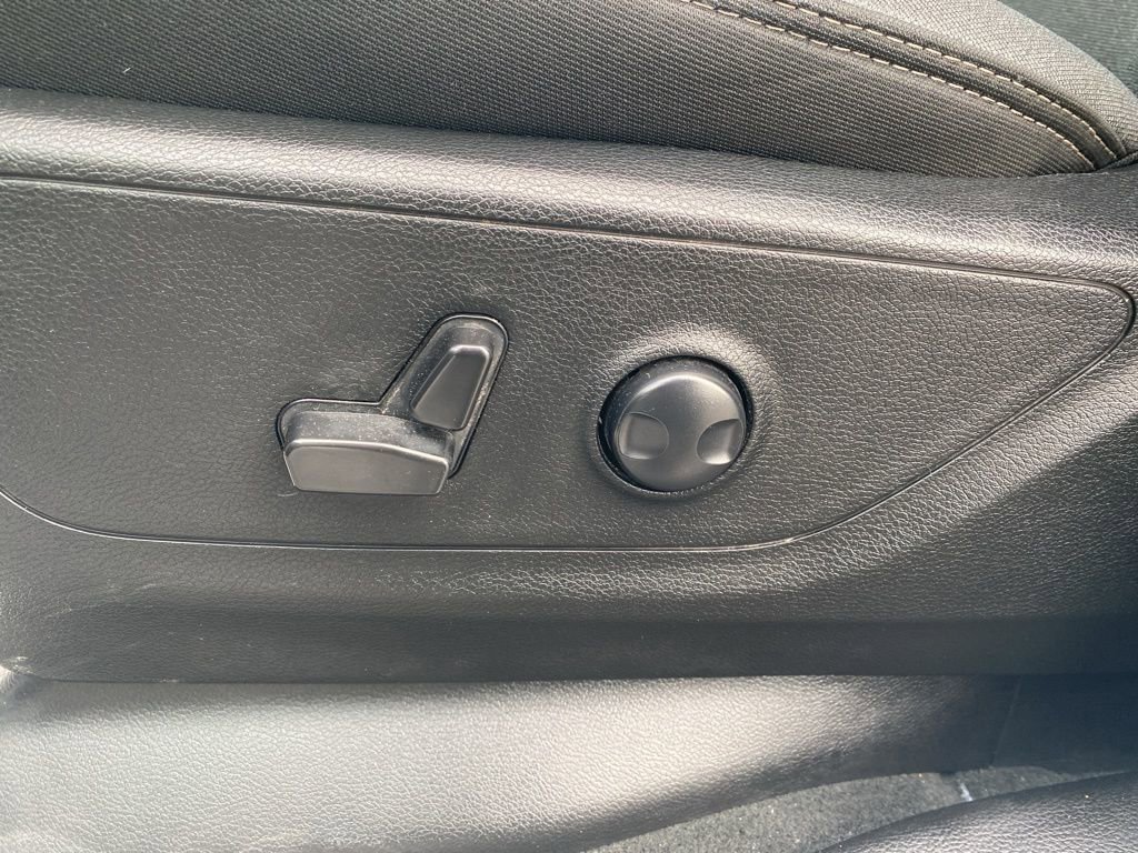 Used 2023 RAM 1500 Big Horn image 12