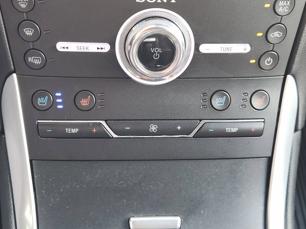 Used 2018 Ford Edge Sport w/ Equipment Group 401A AWD/4WD image 19