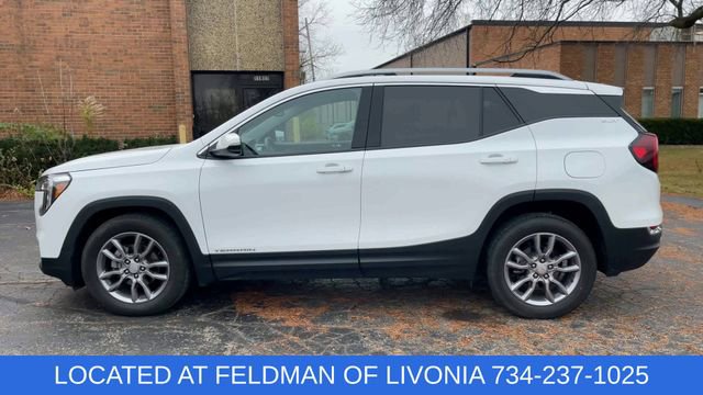 Used 2024 GMC Terrain SLT image 5