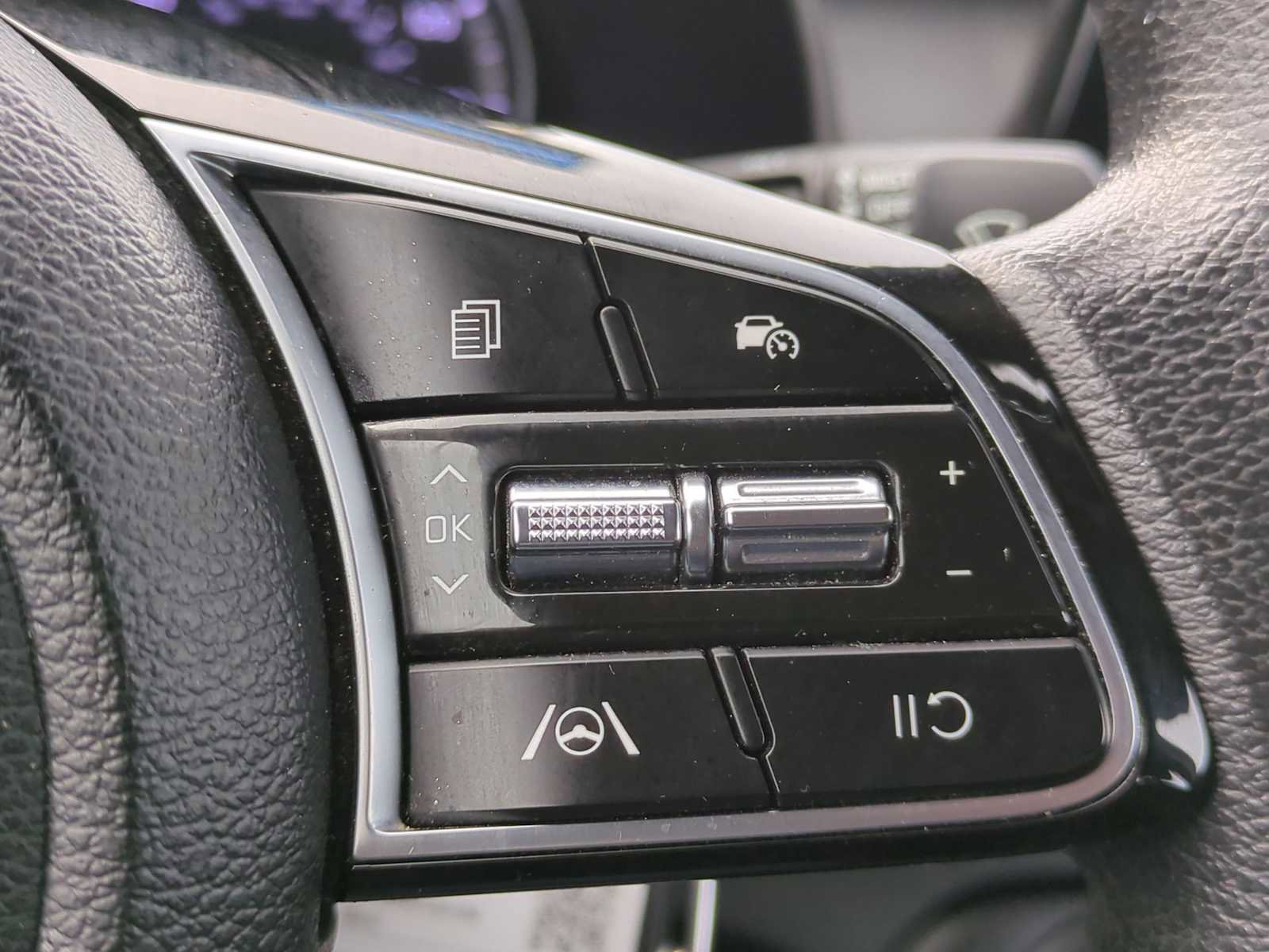 Used 2023 Kia Forte LX image 16