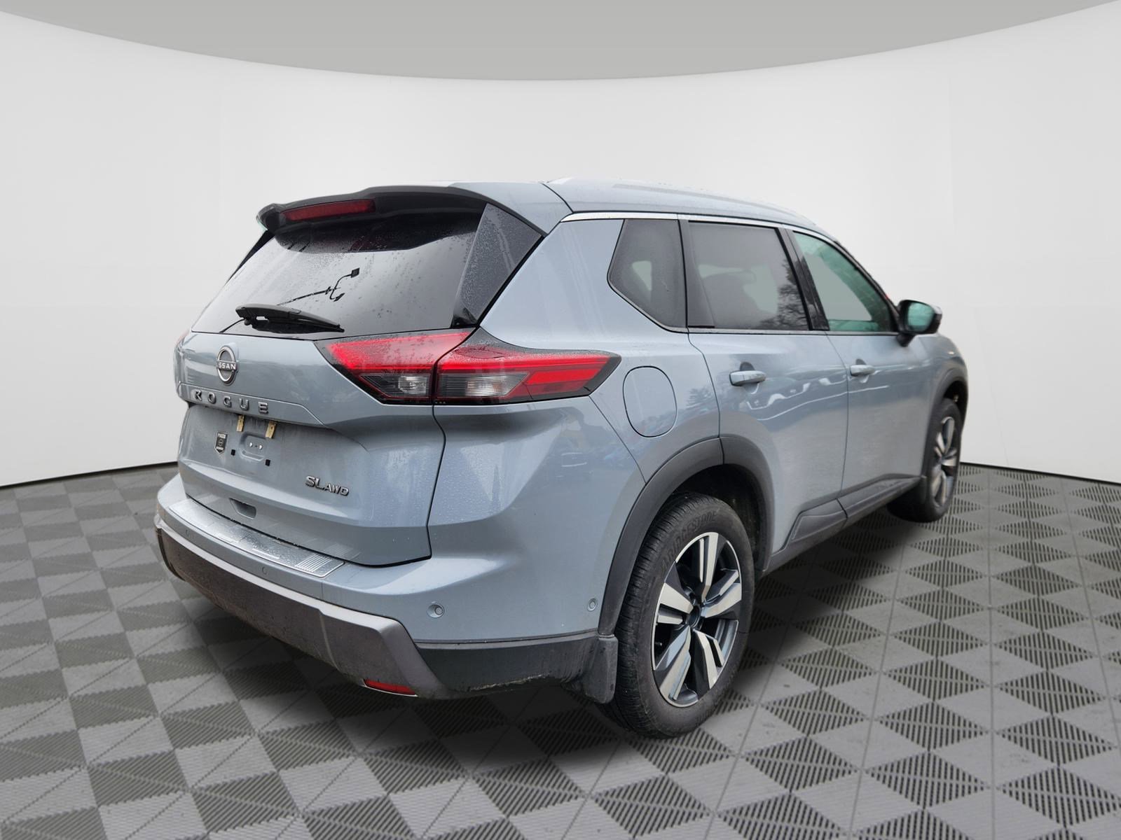 Certified 2024 Nissan Rogue SL w/ SL Premium Package AWD/4WD image 4