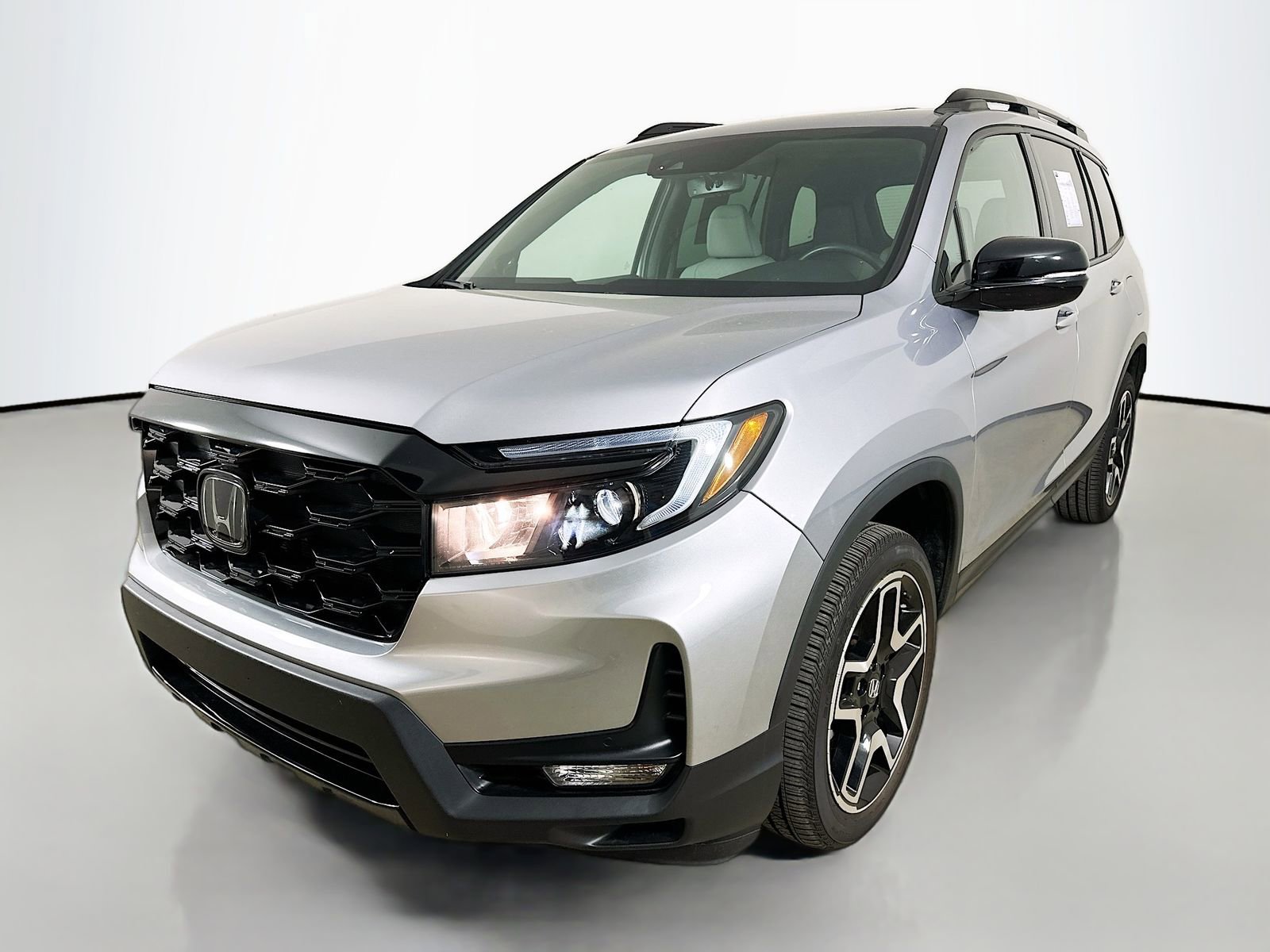 Used 2022 Honda Passport Elite image 1