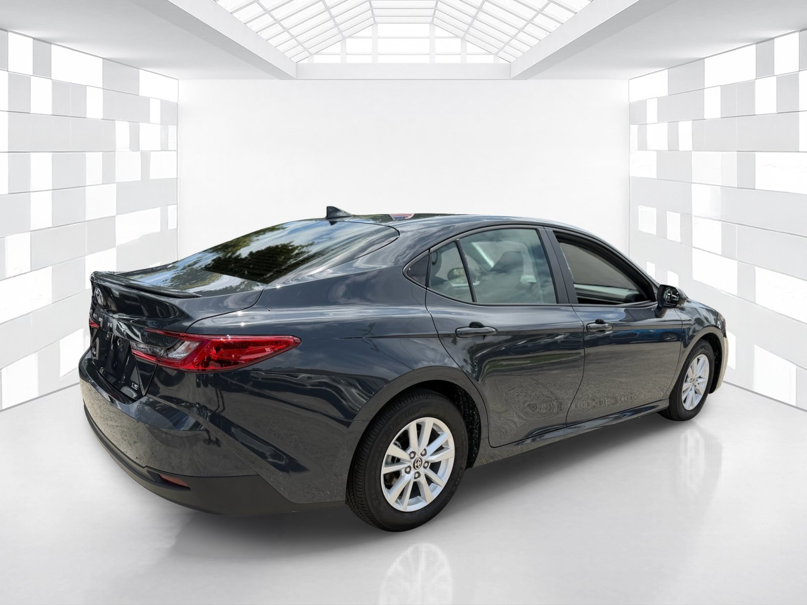 Used 2026 Toyota Camry LE w/ Convenience Package FWD image 7