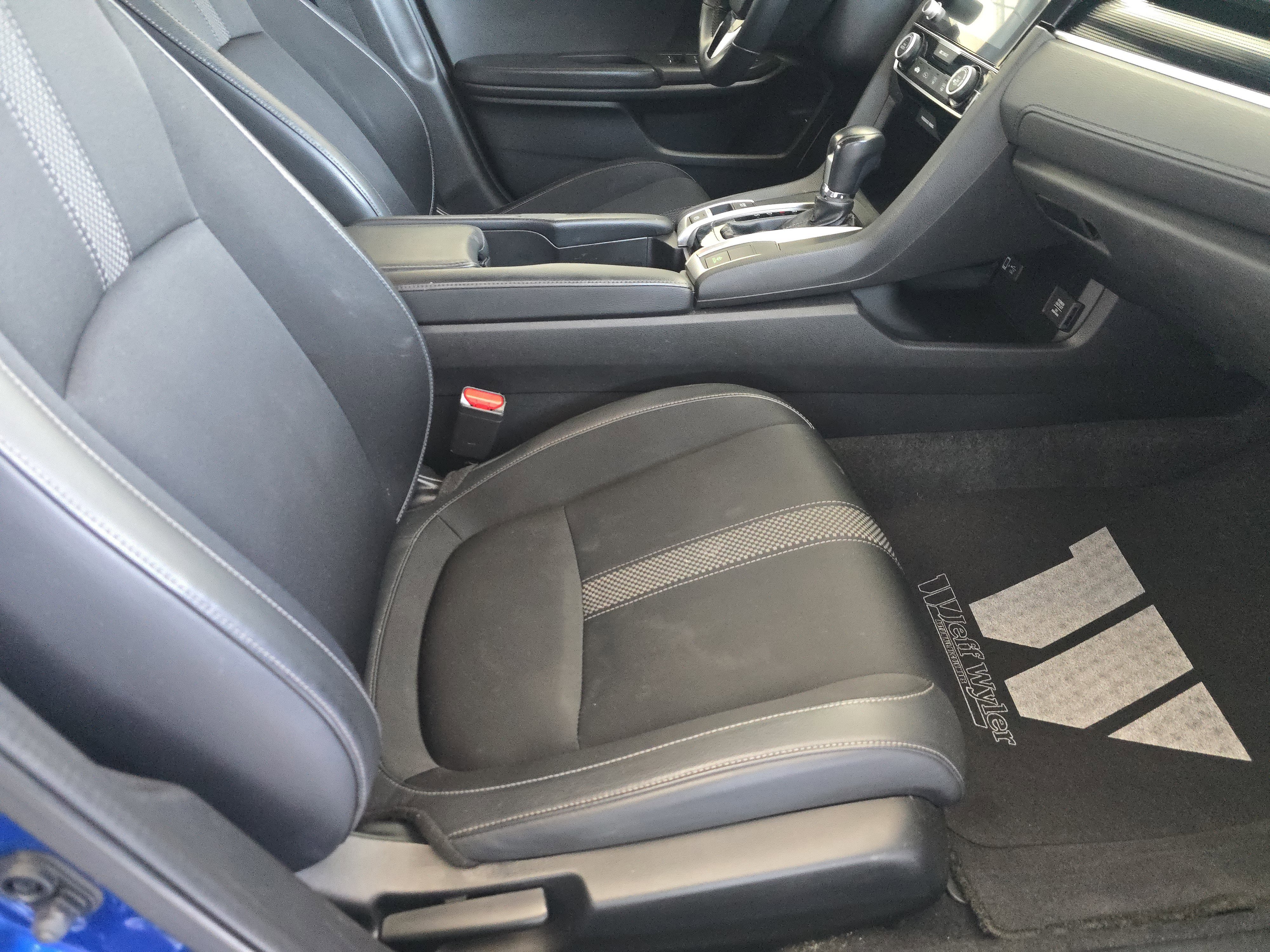 Used 2021 Honda Civic Sport image 21