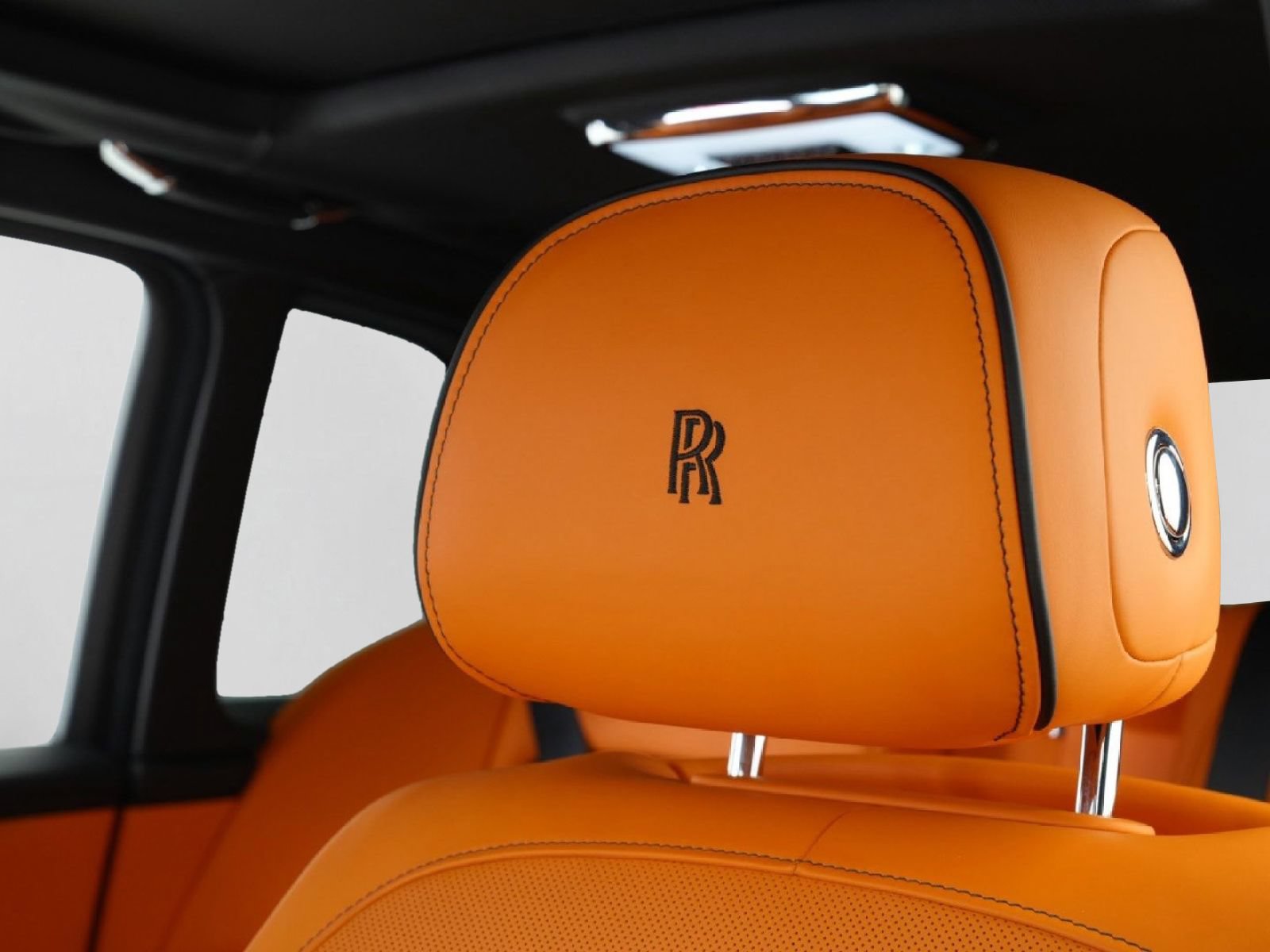 Used 2023 Rolls-Royce Cullinan Black Badge w/ Driver's Package AWD/4WD image 15