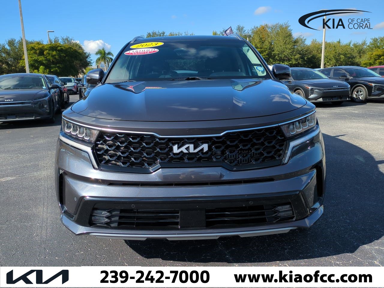 Certified 2023 Kia Sorento EX image 3