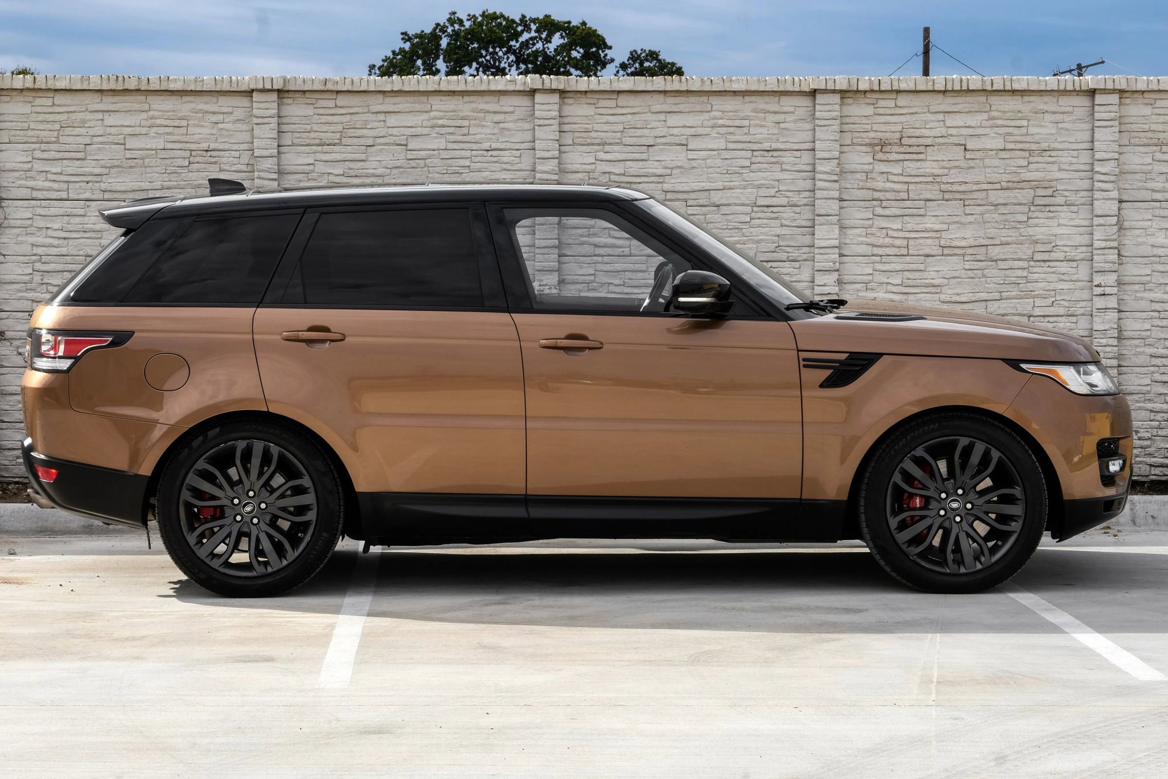 Used 2017 Land Rover Range Rover Sport image 9