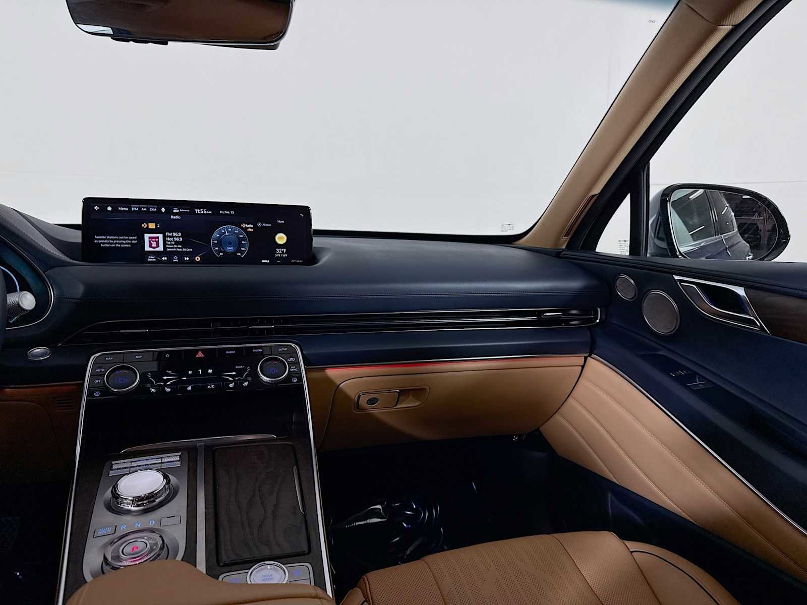 Used 2023 Genesis GV80 2.5T w/ Prestige Package image 32