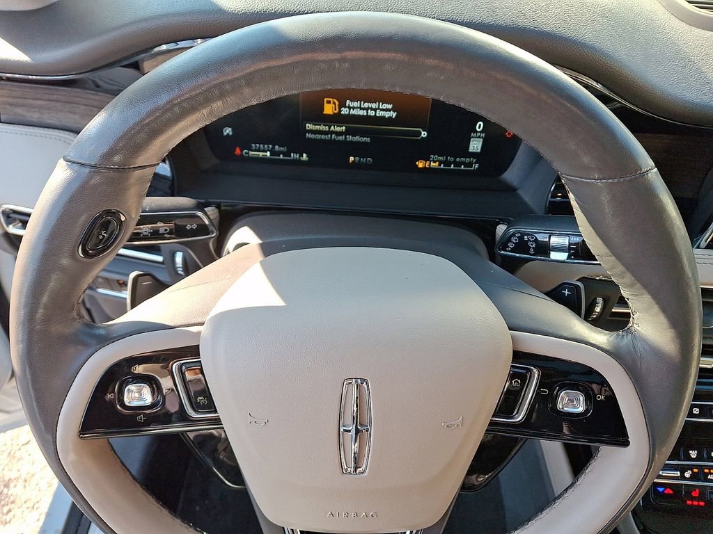 Used 2022 Lincoln Corsair Reserve w/ Equipment Group 201A image 21