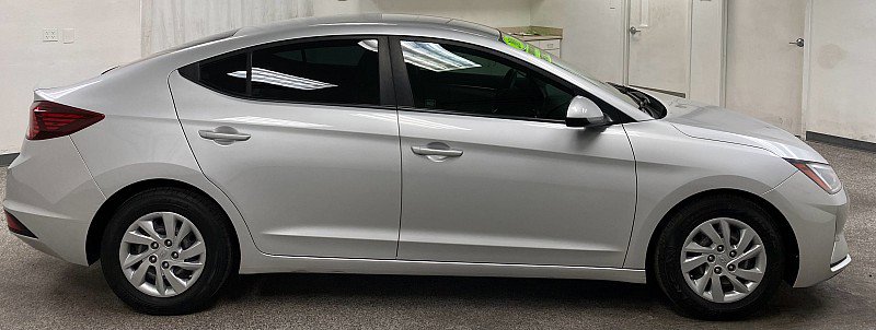 Used 2019 Hyundai Elantra SE image 4