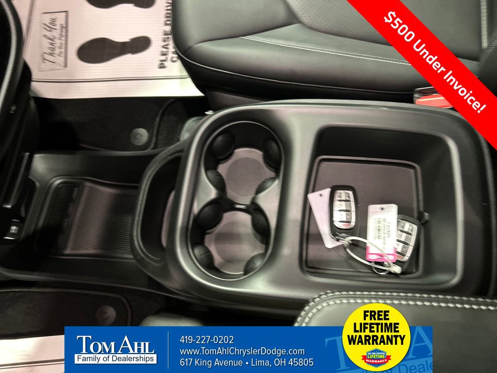 New 2026 Chrysler Voyager LX image 19