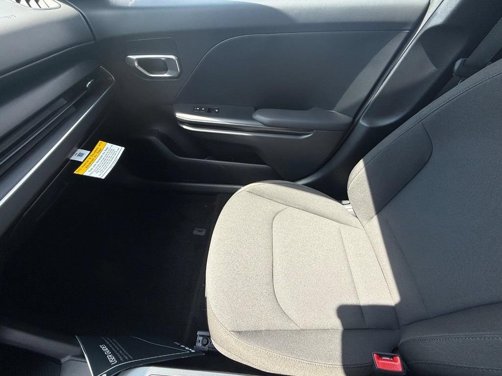 New 2026 Kia K4 FWD image 25