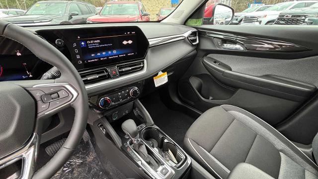New 2026 Chevrolet TrailBlazer LT w/ LPO, Blackout Package AWD/4WD image 21