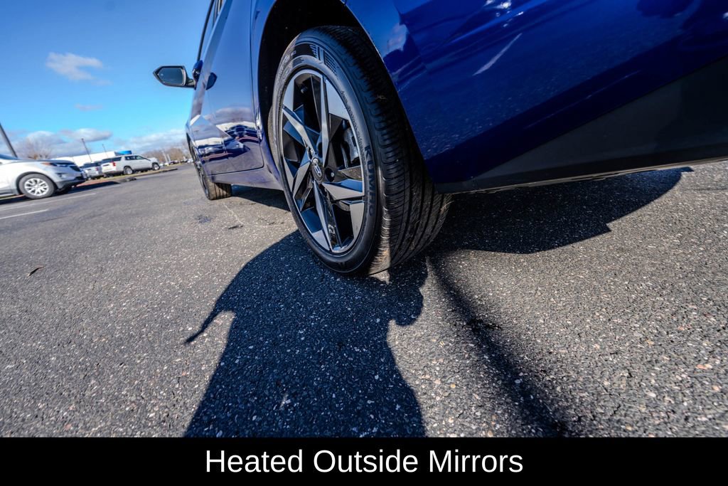 Certified 2023 Hyundai Elantra SEL w/ Convenience Package image 12