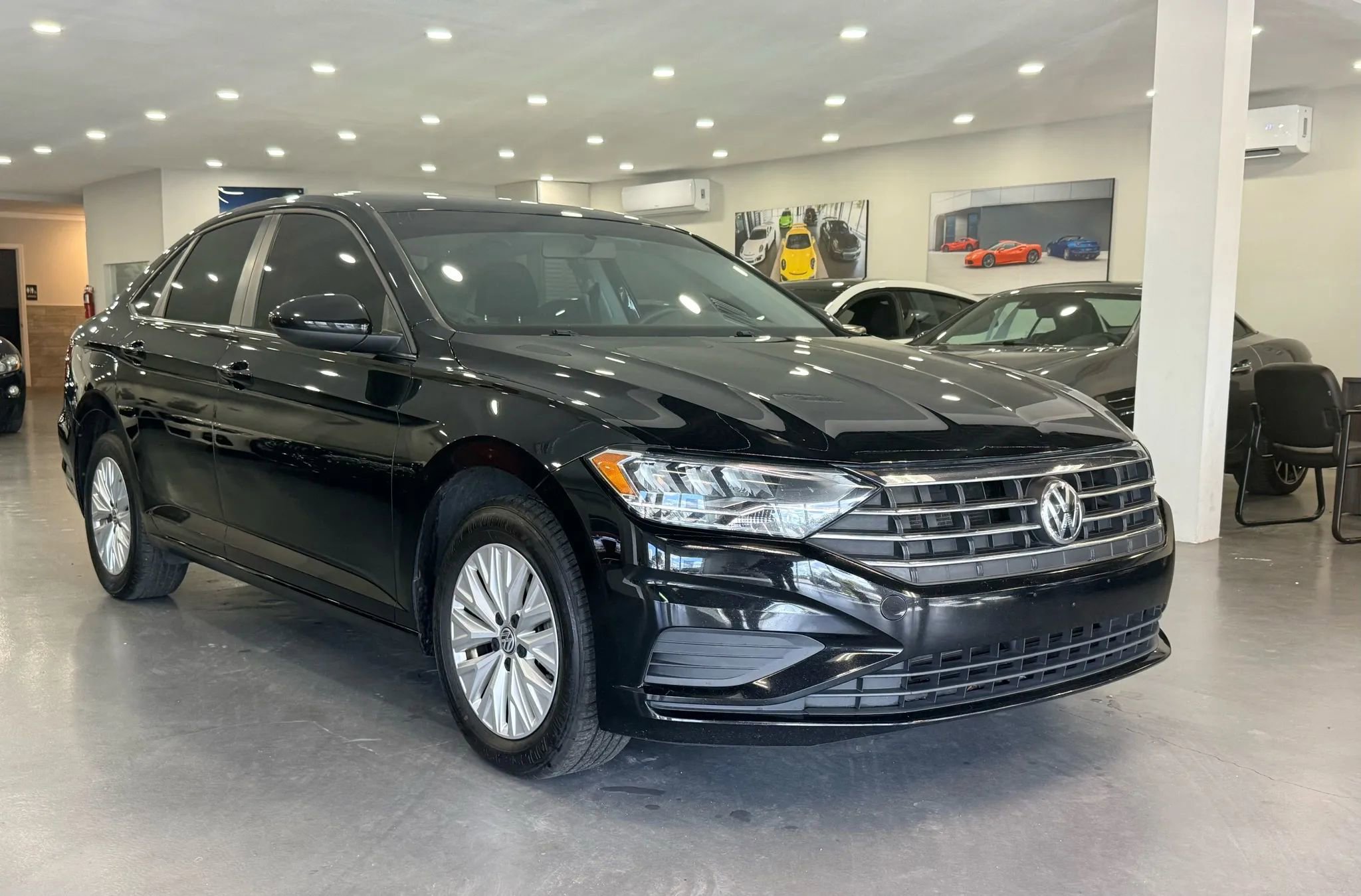 Used 2019 Volkswagen Jetta R-Line image 1