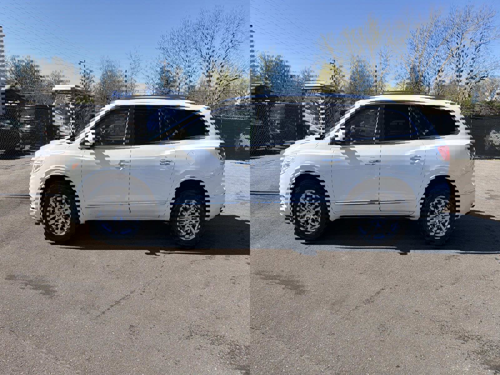 Used 2015 Buick Enclave Convenience image 14