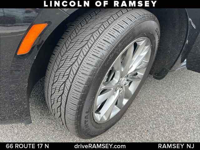 Used 2023 Buick Enclave Avenir AWD/4WD image 25