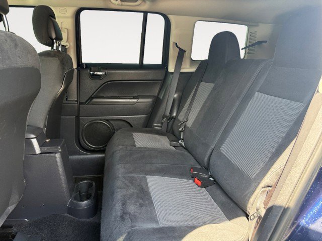 Used 2014 Jeep Patriot Latitude w/ Sun/Sound Group AWD/4WD image 14