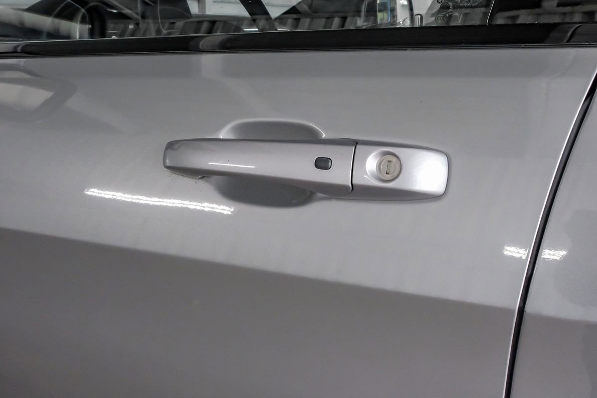 Used 2016 Jeep Grand Cherokee Limited 75th Anniversary image 40