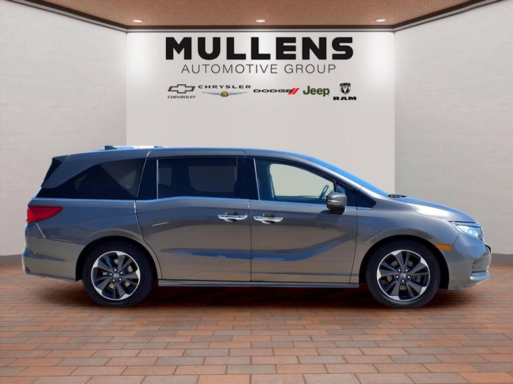 Used 2022 Honda Odyssey Elite image 4