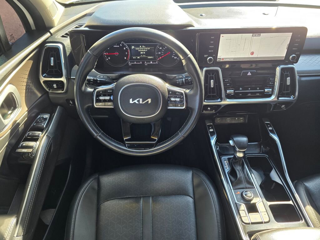Used 2022 Kia Sorento SX image 12