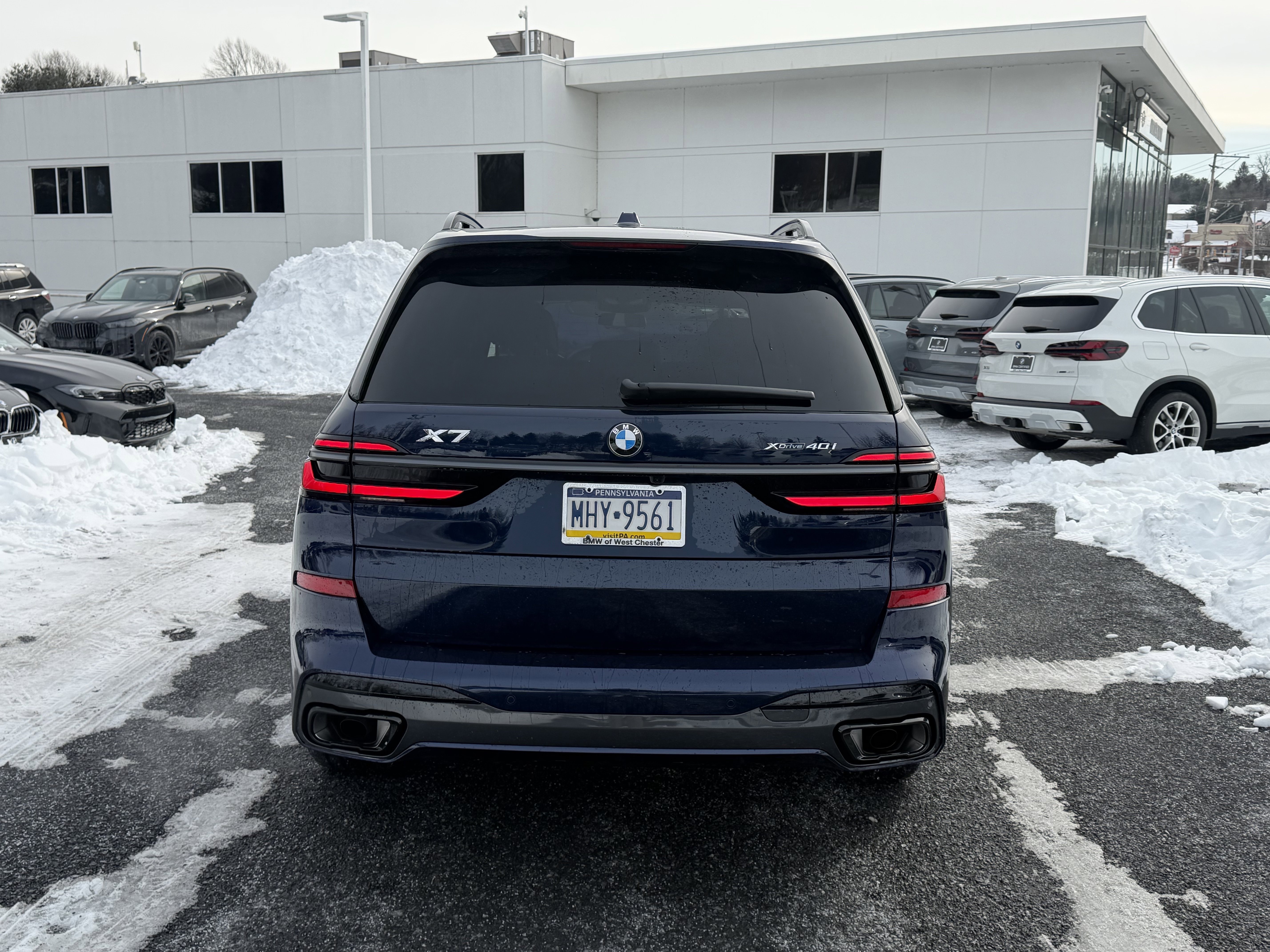 Used 2026 BMW X7 xDrive40i w/ M Sport Package image 5