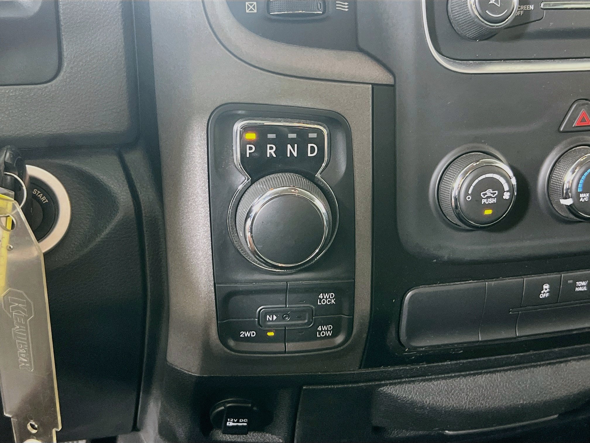Used 2018 RAM 1500 Express AWD/4WD image 16