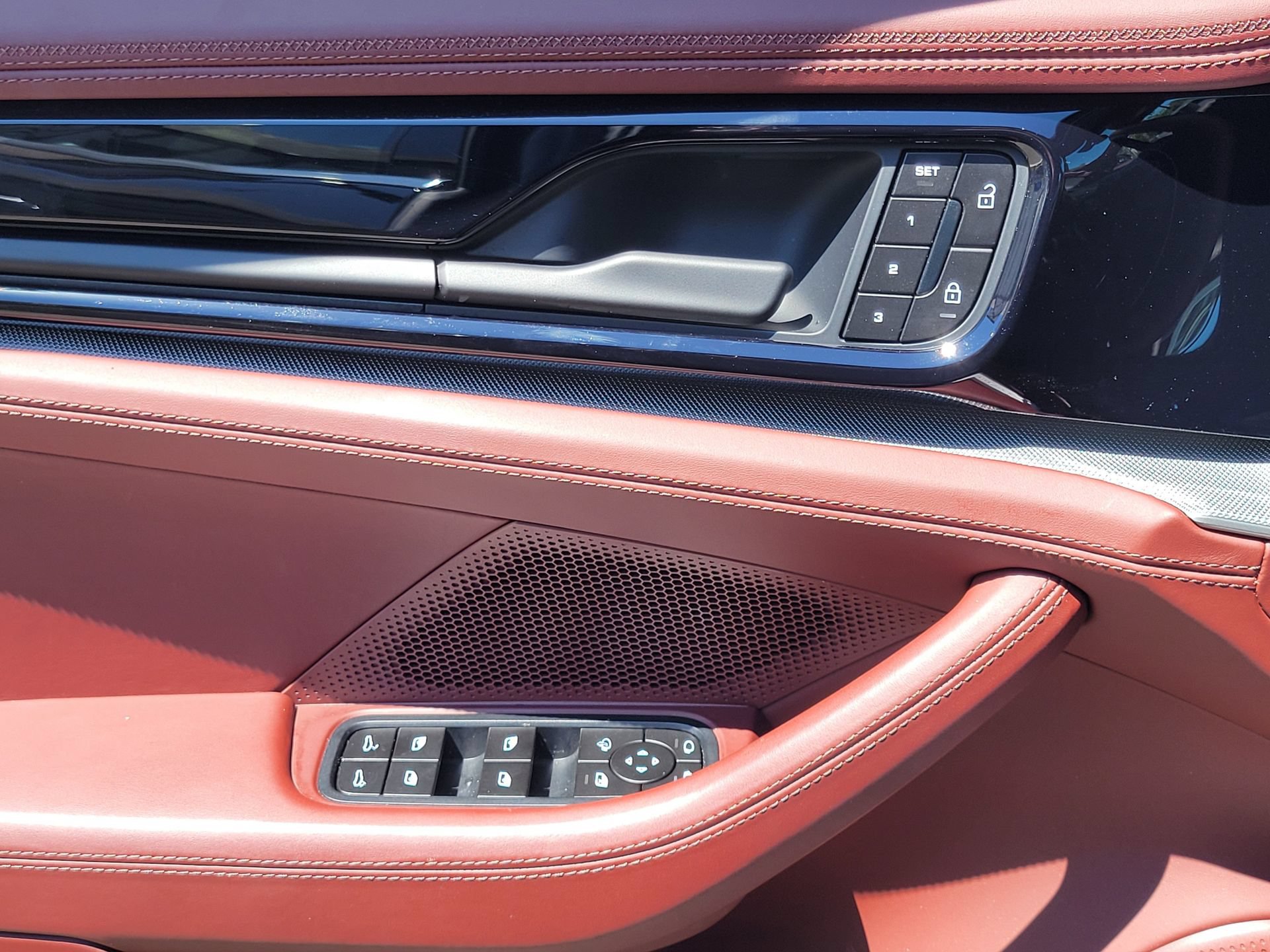 Used 2026 Porsche Panamera image 24