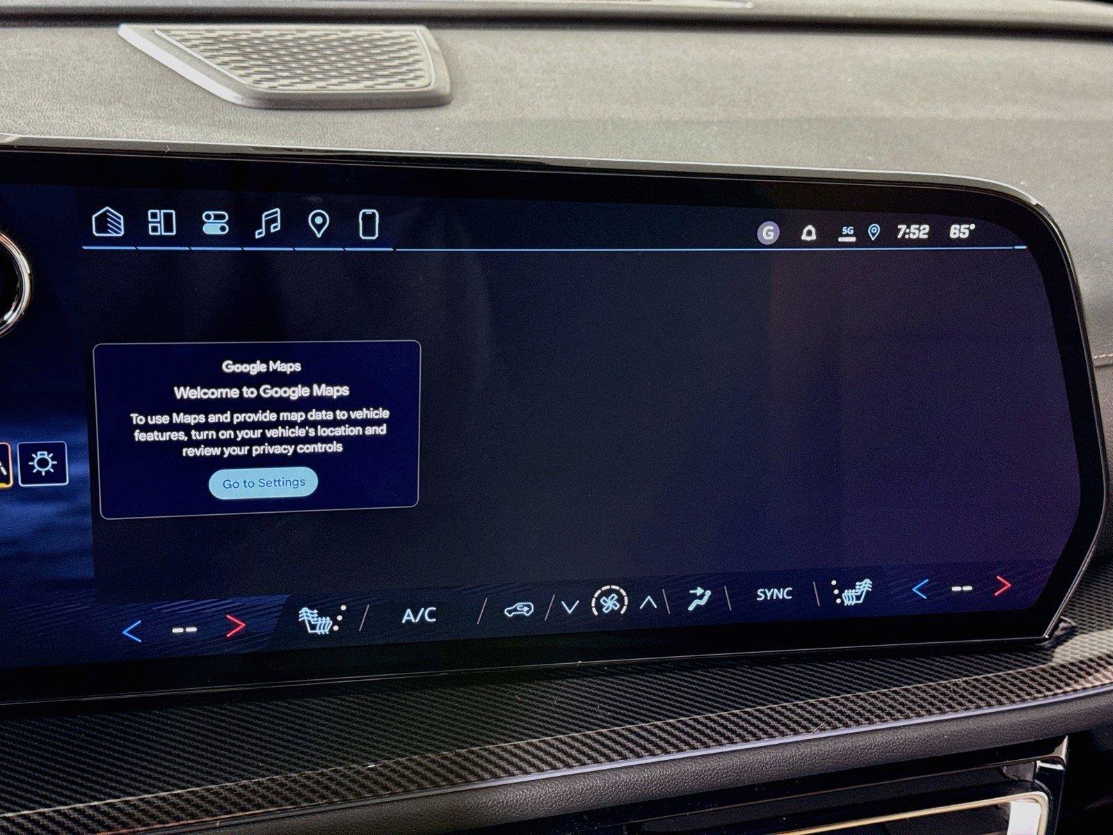 New 2027 Chevrolet Traverse Z71 w/ Enhanced Driving Package AWD/4WD image 7