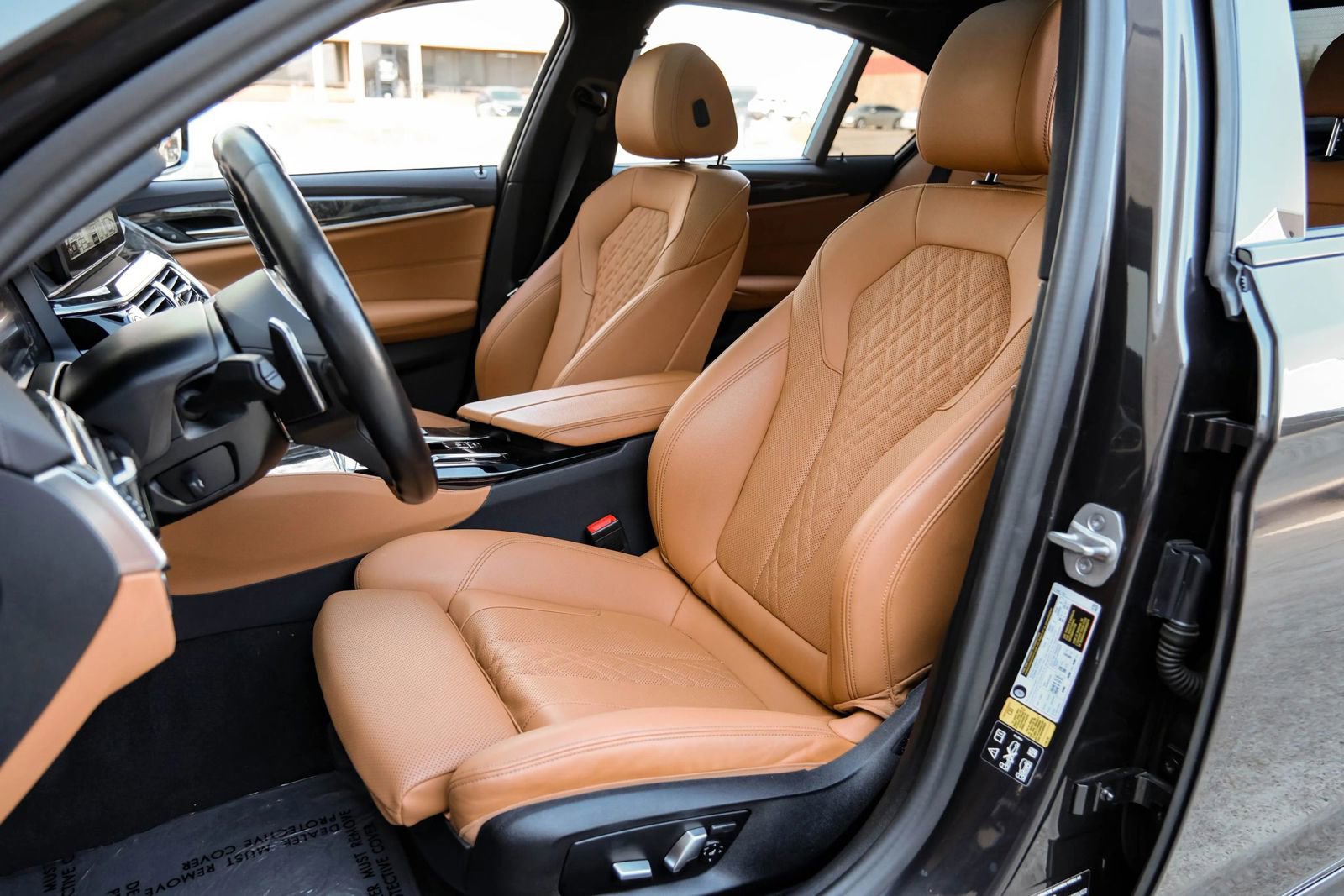 Used 2023 BMW 540i xDrive w/ Executive Package image 42