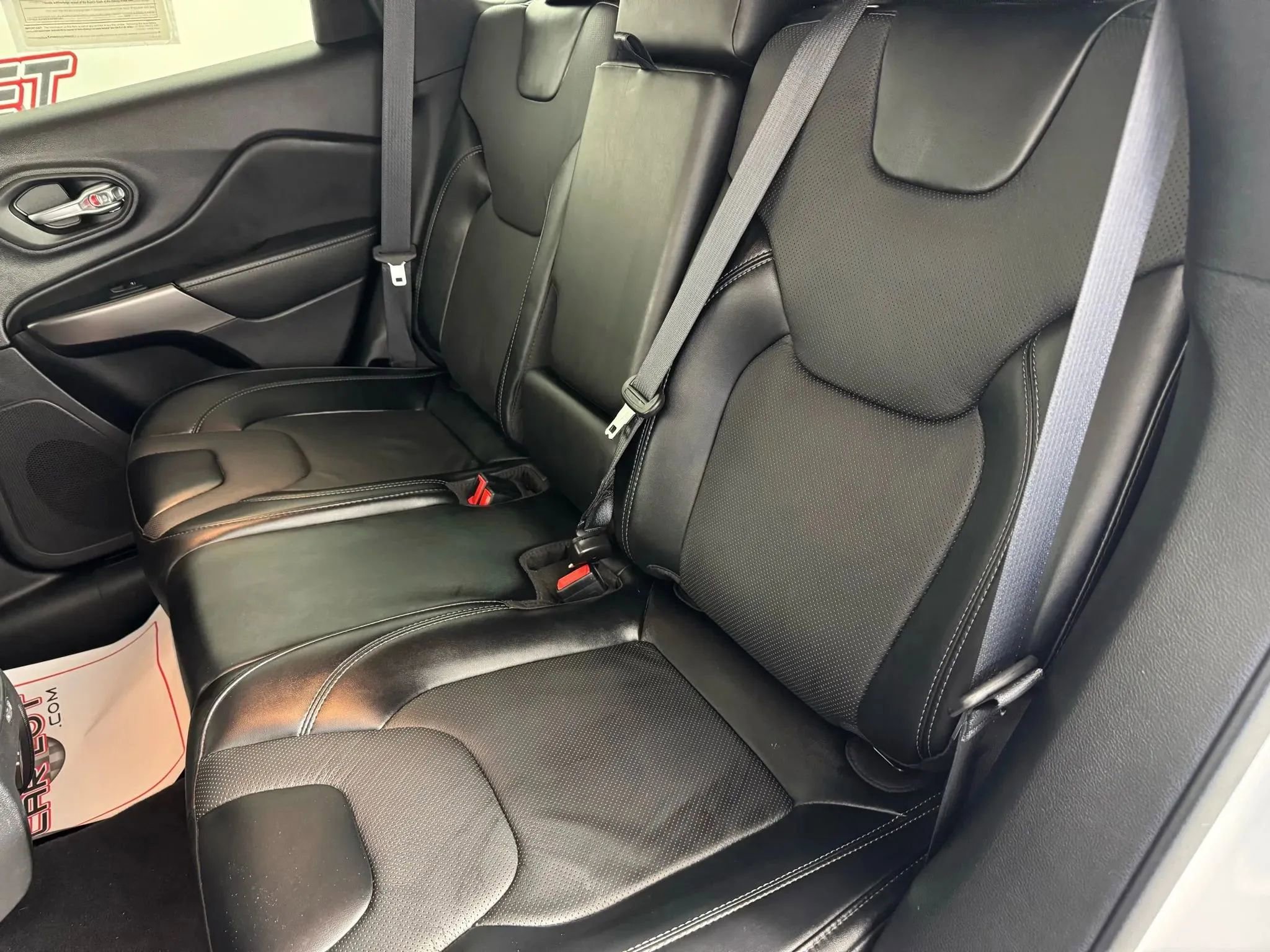 Used 2022 Jeep Cherokee Latitude Lux FWD image 37
