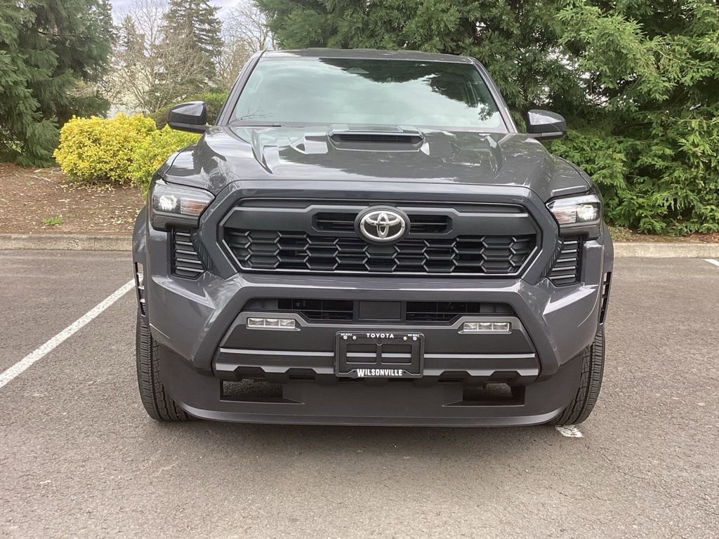 Certified 2025 Toyota Tacoma TRD Sport AWD/4WD image 9