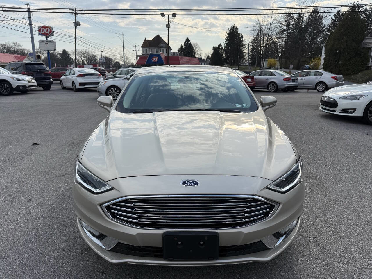 Used 2017 Ford Fusion Energi SE image 2