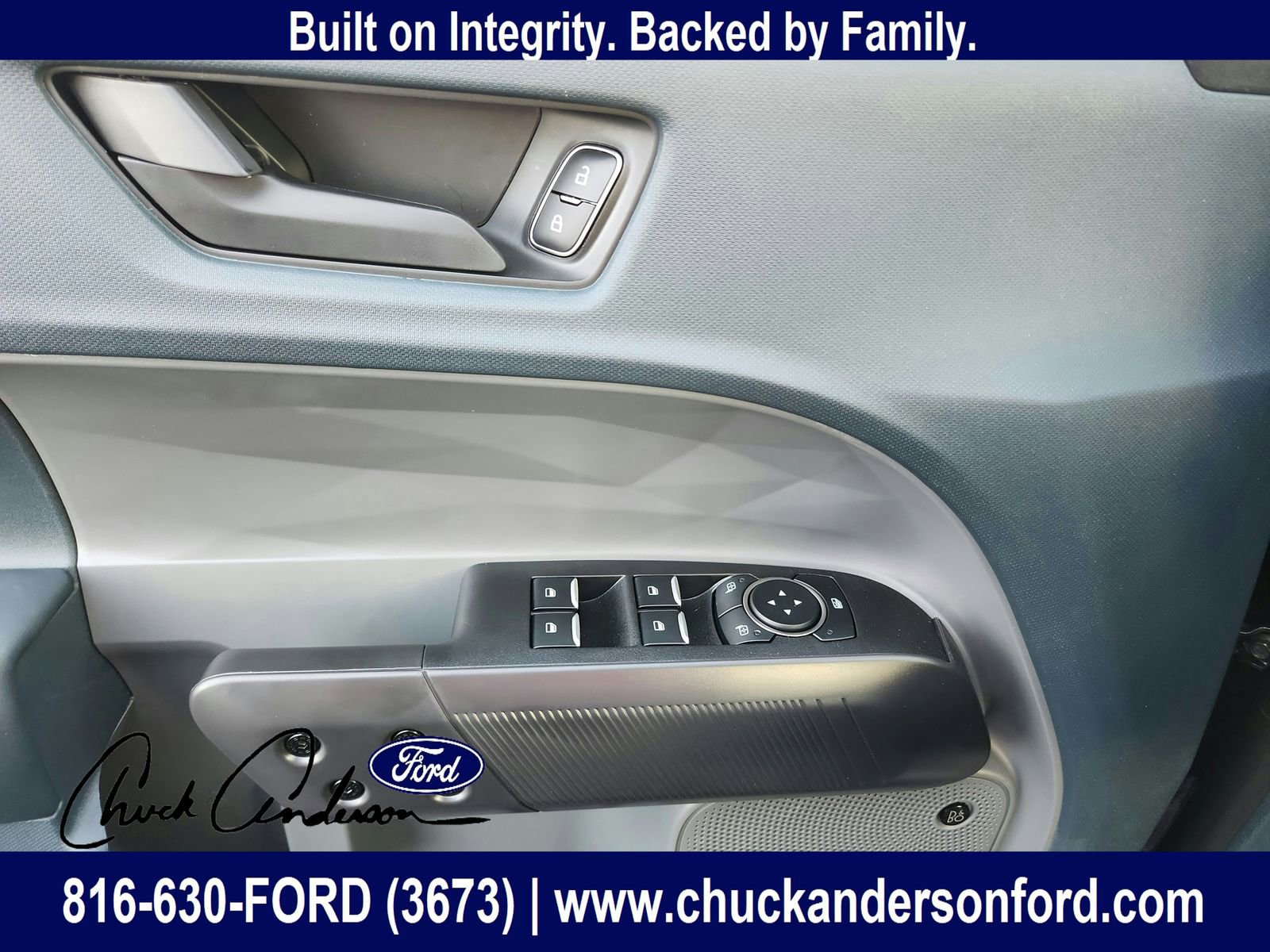 New 2025 Ford Maverick Lariat w/ Black Appearance Package image 19