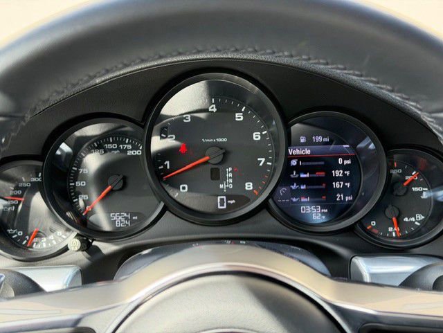 Used 2018 Porsche 911 Carrera image 31