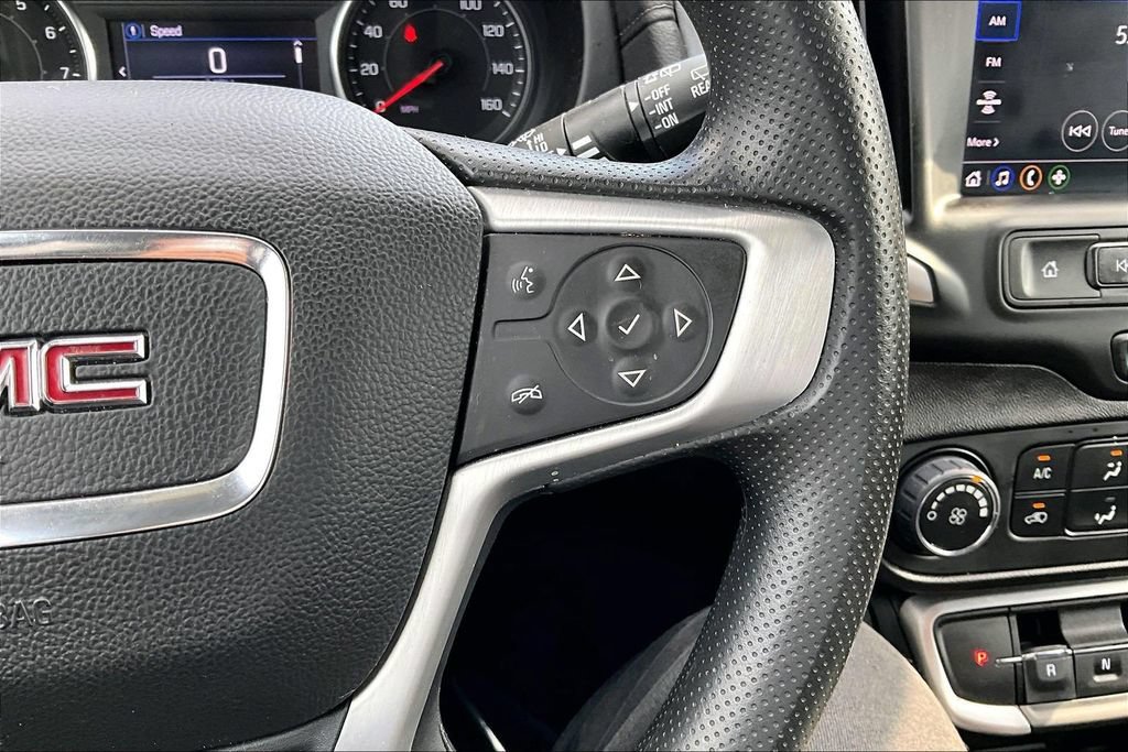 Used 2024 GMC Terrain SLE w/ Elevation Edition FWD image 18