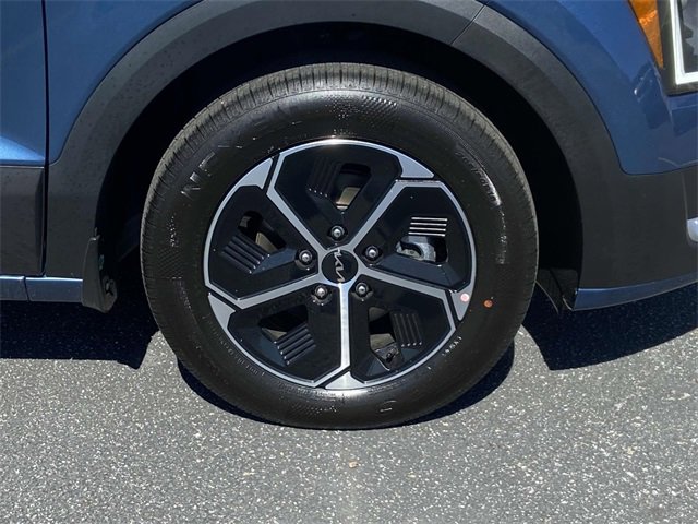 New 2025 Kia Niro EX image 7