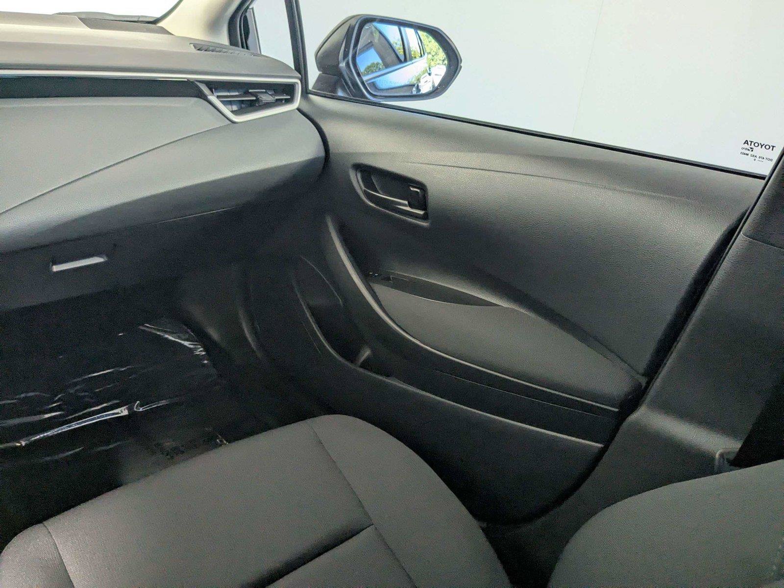 Used 2026 Toyota Corolla LE FWD image 35