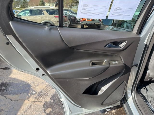 Used 2018 Chevrolet Equinox LT image 17