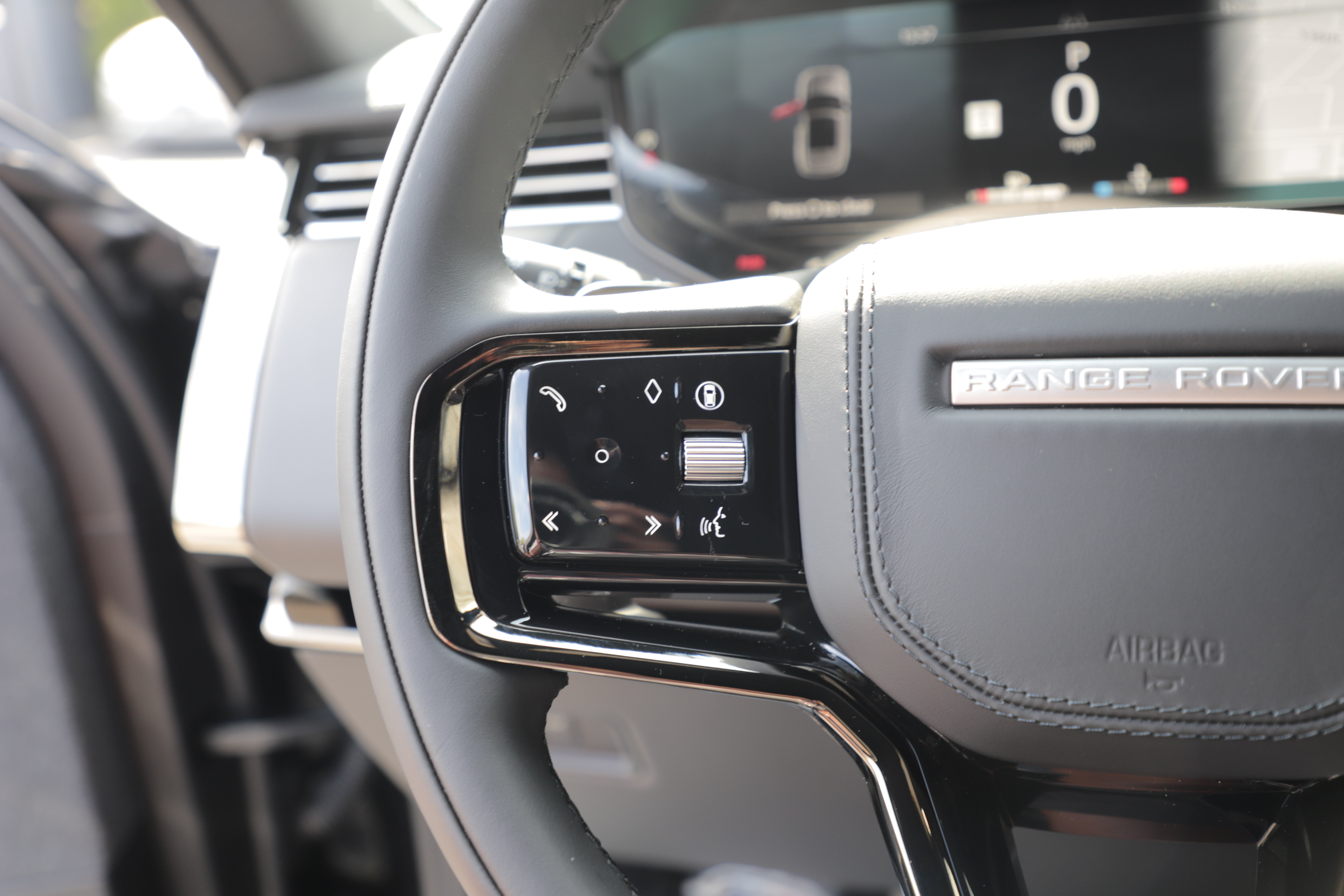 New 2026 Land Rover Range Rover Sport Dynamic SE AWD/4WD image 23