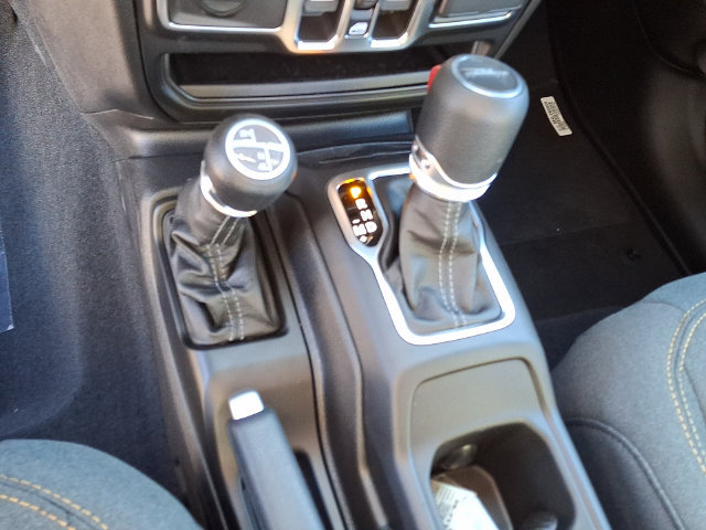 New 2026 Jeep Gladiator Sport AWD/4WD image 11