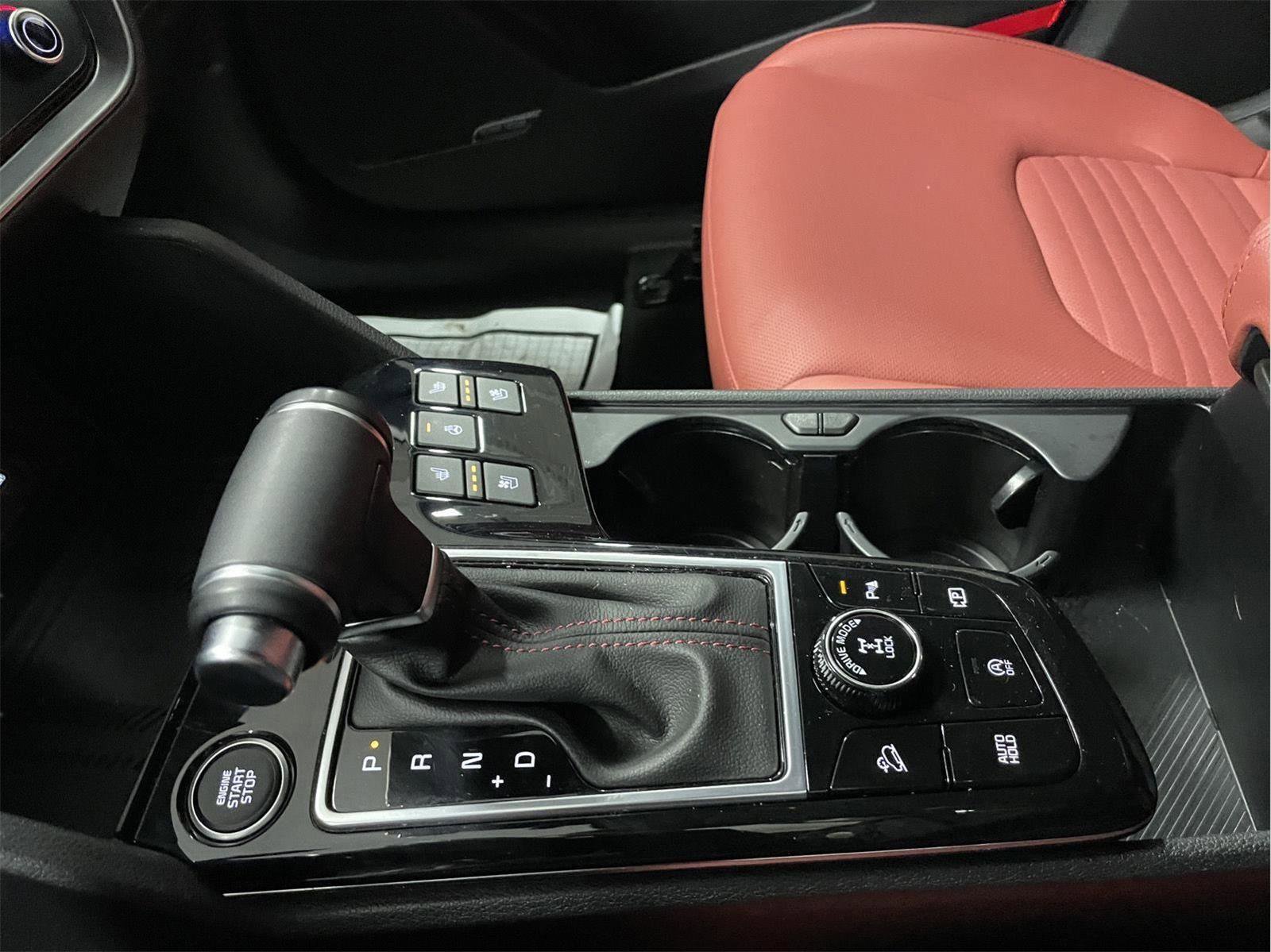 Used 2023 Kia Sportage SX image 31